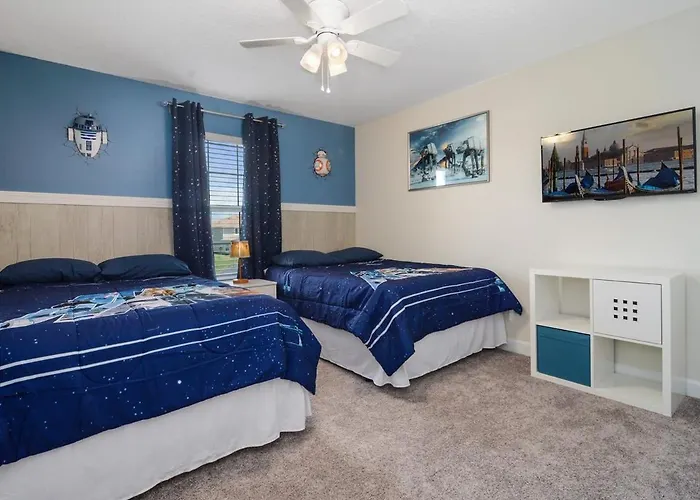 Four Bedrooms With Screen Poolstoreylake 4910