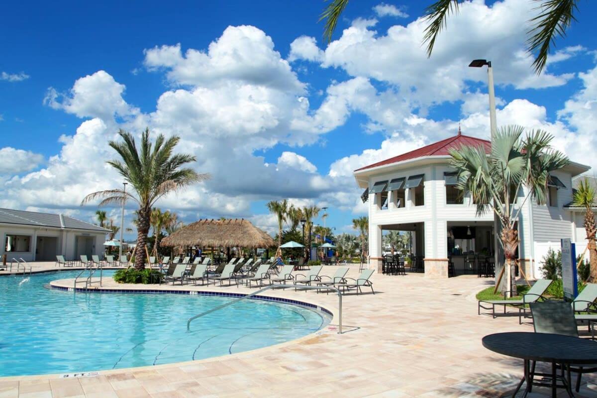 Four Bedrooms With Screen Poolstoreylake 4910 Holiday home Kissimmee